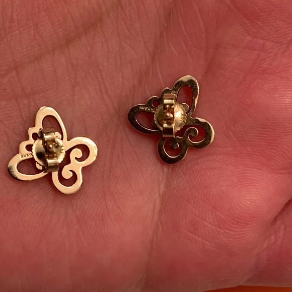 14k butterfly 🦋 - Picture 5 of 6